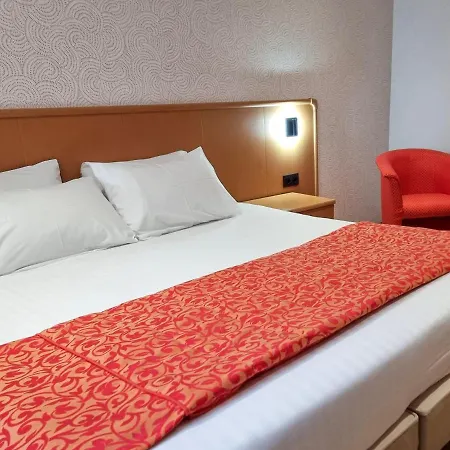Hotel Cardinal 3*